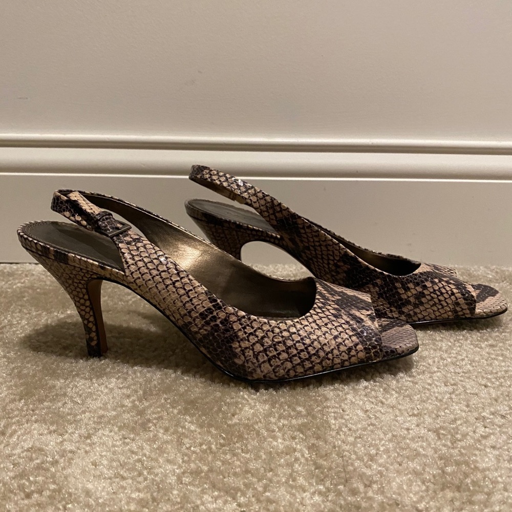 Women’s Snakeskin Low Heels